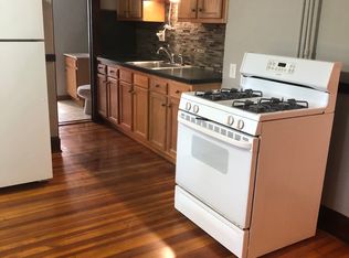 22 Arch St, Manchester, CT 06040