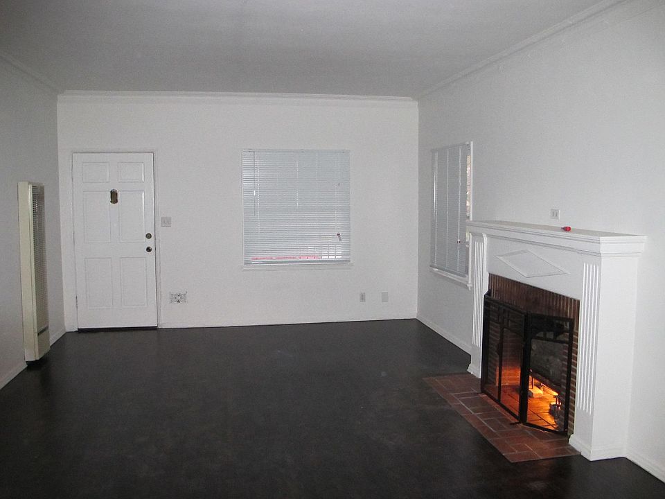 1st image of 851 N Martel Ave