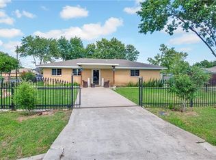 1602 Avenue C, Grand Prairie, TX 75051