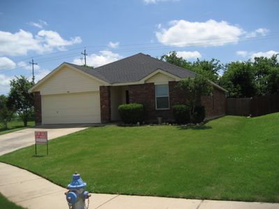 200 Deer Run Dr, Sanger, TX, 76266