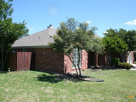 4th image of 2109 Southport Dr