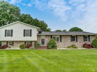 4327 Comanchee Trl, Jamestown, OH 45335