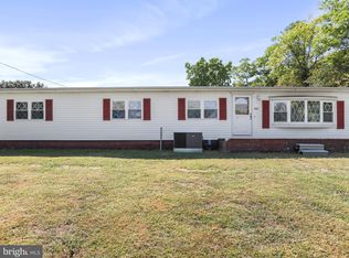 1182 Berkeley Station Rd, Martinsburg, WV 25404