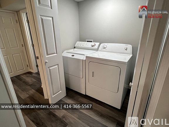 3rd image of 2007 E Linnwood Ave APT B