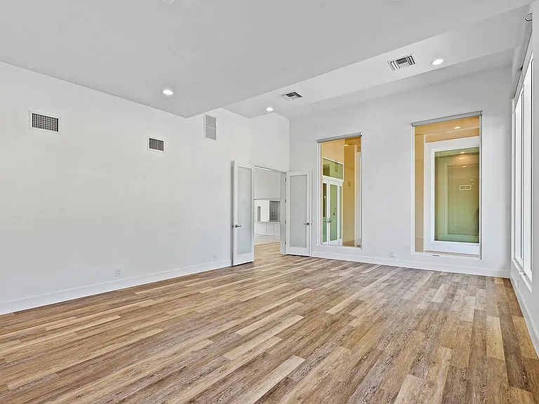 533 E Alexander Palm Rd — Photo 26