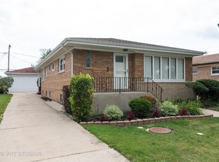 8627 N Ozanam Ave, Niles, IL 60714