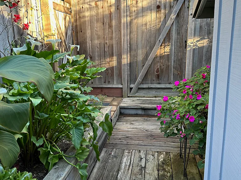 2 Vizcaino NW — Photo 21