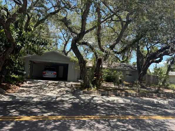 439 E Martin Luther King Jr Dr, Tarpon Springs, FL 34689