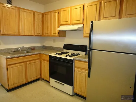 Rented by Brownstone Real Estate | media 14