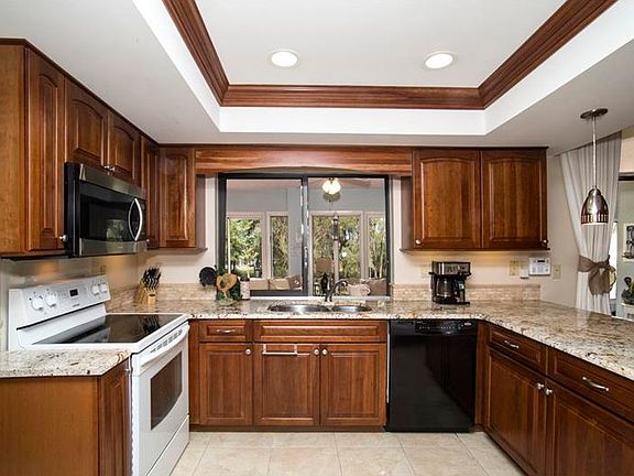 4th image of 2715 Saint Cloud Oaks Dr