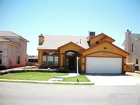 1st image of 328 Jardin Bello Ave