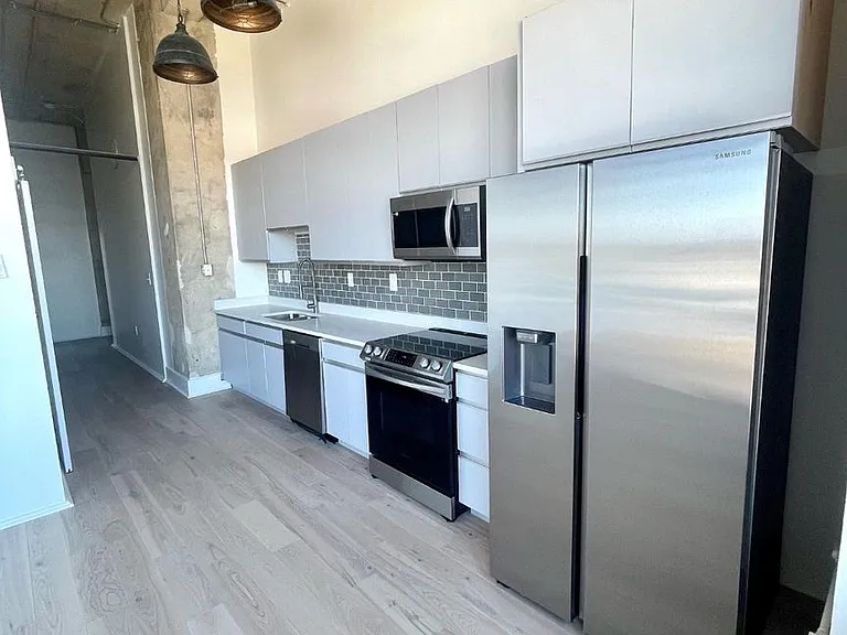 116 S Gay St — Photo 30
