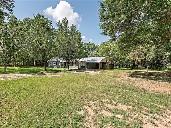 3rd image of 2324 County Road 33