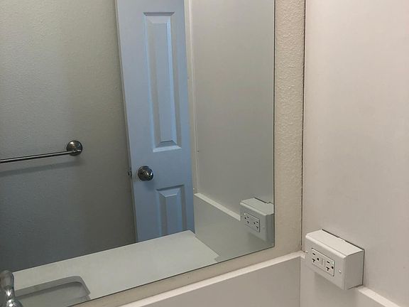 3rd image of 68-172 Au St APT B1