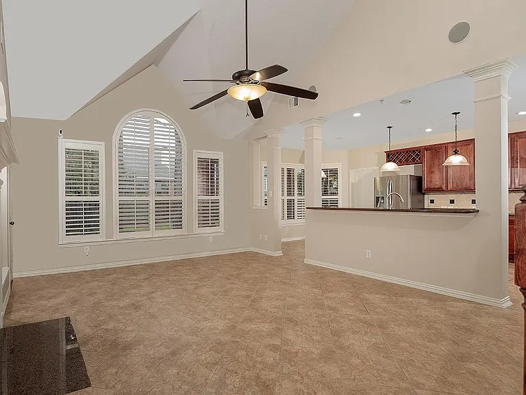 79 N French Oaks Cir — Photo 7