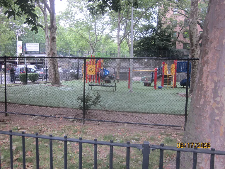 198 Wilson St #5C — Photo 11
