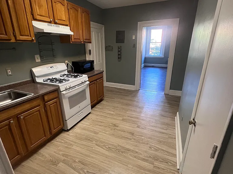 929 N Calvert St #2 — Photo 4