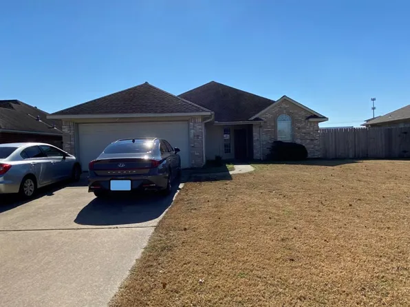 206 Pronghorn Loop, College Station, TX 77845