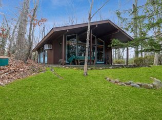 12 Dogwood Rd, Hampton Bays, NY 11946