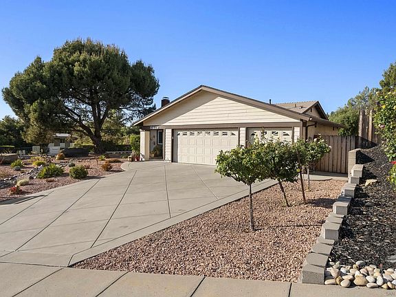 2nd image of 12679 Ridgeton Dr