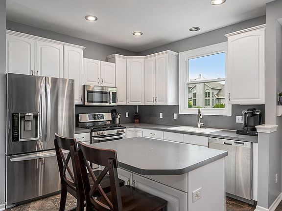 3rd image of 6696 Crystal Downes Ct SE