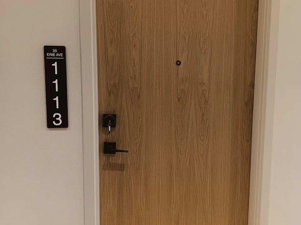 33 Erie Ave #1113