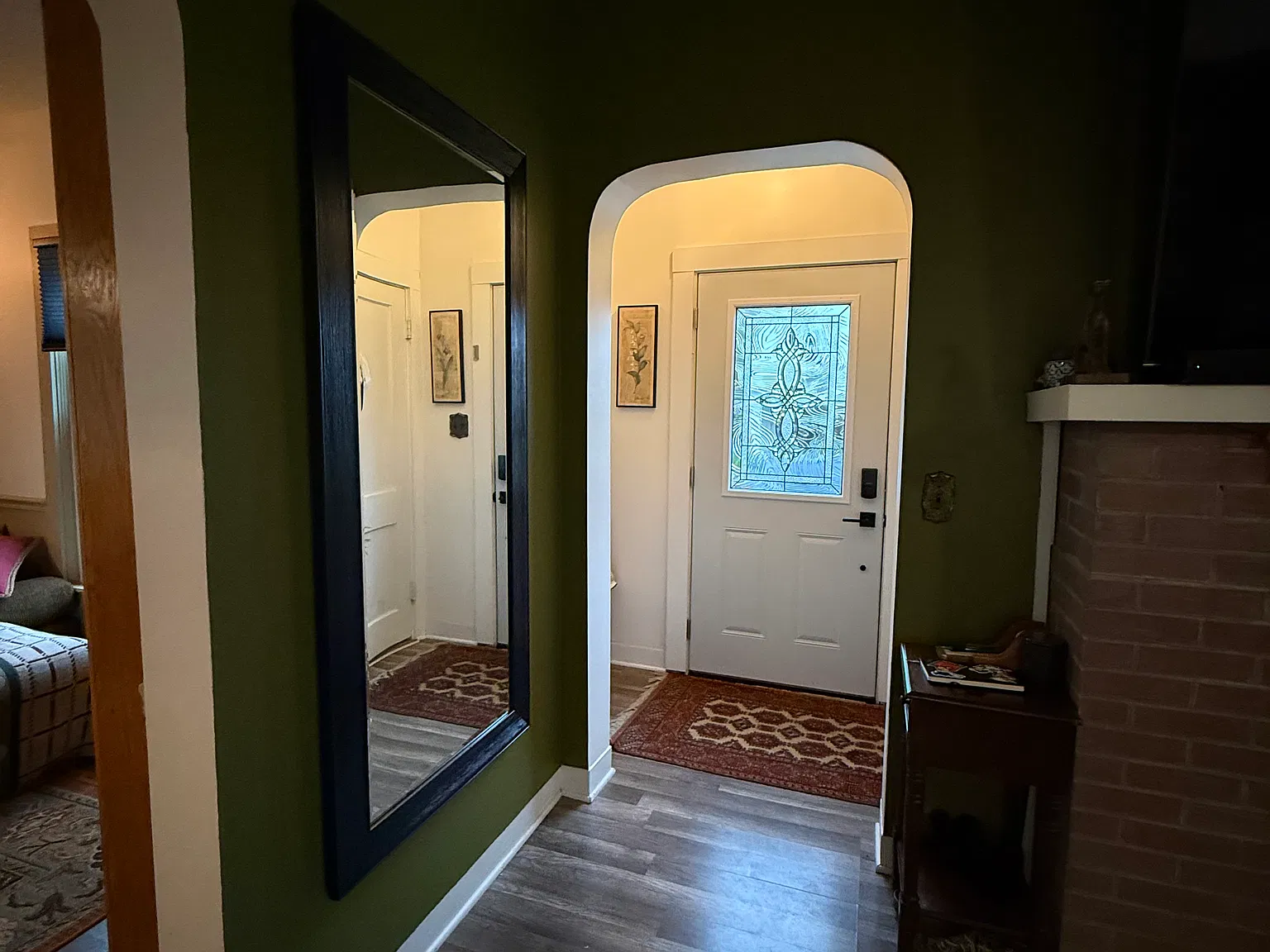 3 bed, 2.5 bath, 1565 sqft, $1,900 — Photo 3