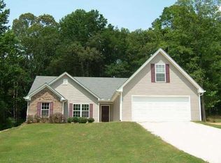 435 Arrowhatchee Dr, Winder, GA 30680
