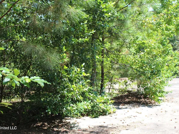 Lloyd Eubanks Rd, Lucedale, MS 39452