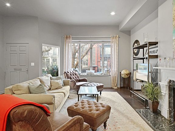 3rd image of 80 E Elm St APT 2