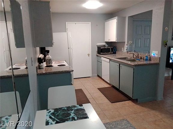5th image of 230 Mission Newport Ln APT 205