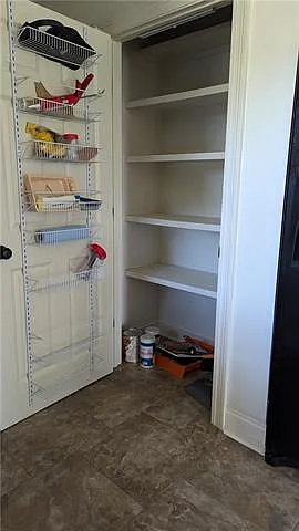9725 Kinglet Dr — Photo 15