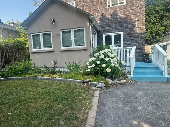 57 Fernhill Blvd, Oshawa, ON L1J 5J1