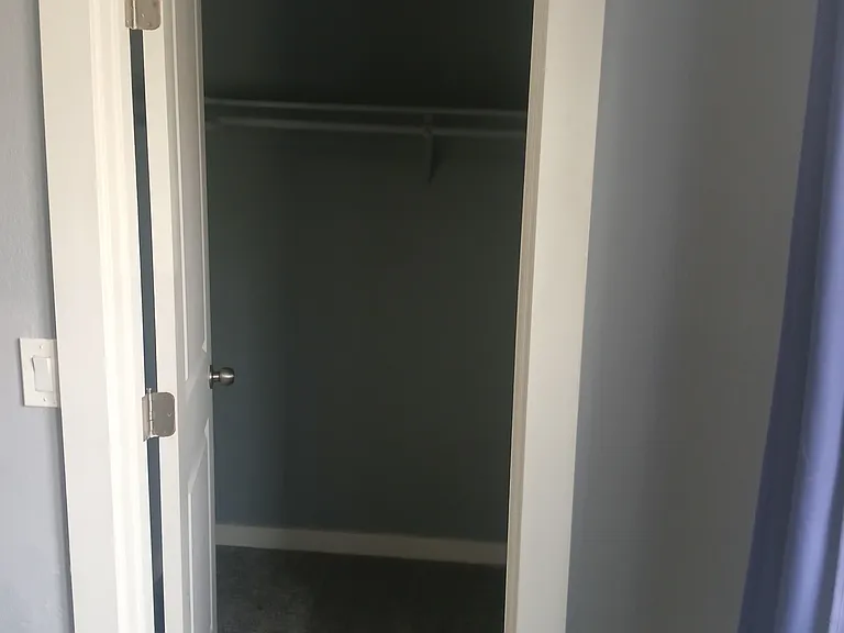 2415 W St #6 — Photo 10