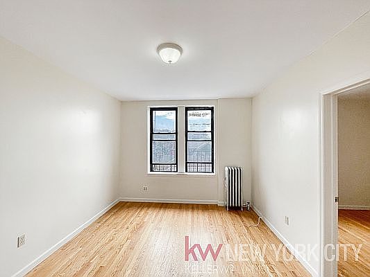 3rd image of 45 Bay 28 St #D4