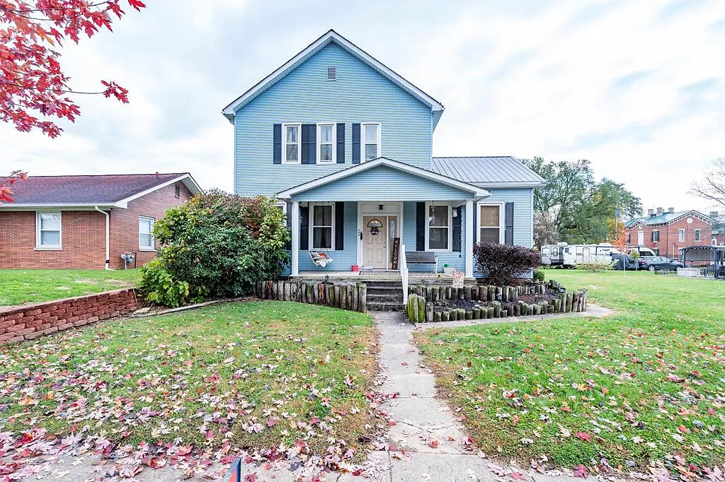 404 1st Ave photo 1