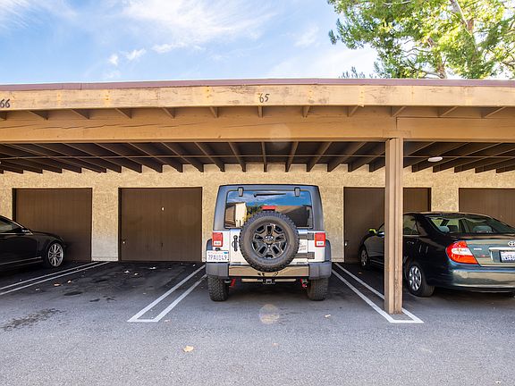5th image of 15511 Sherman Way APT 15