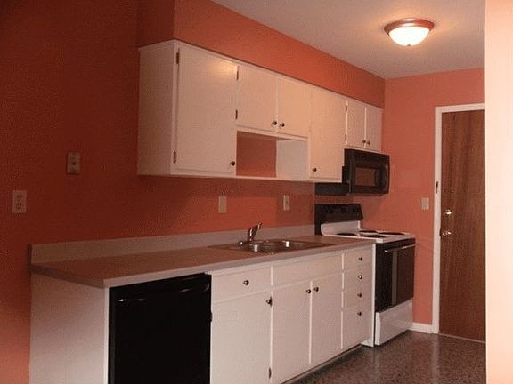 Kitchen- Refrigerator, Electric Stove, Microwave