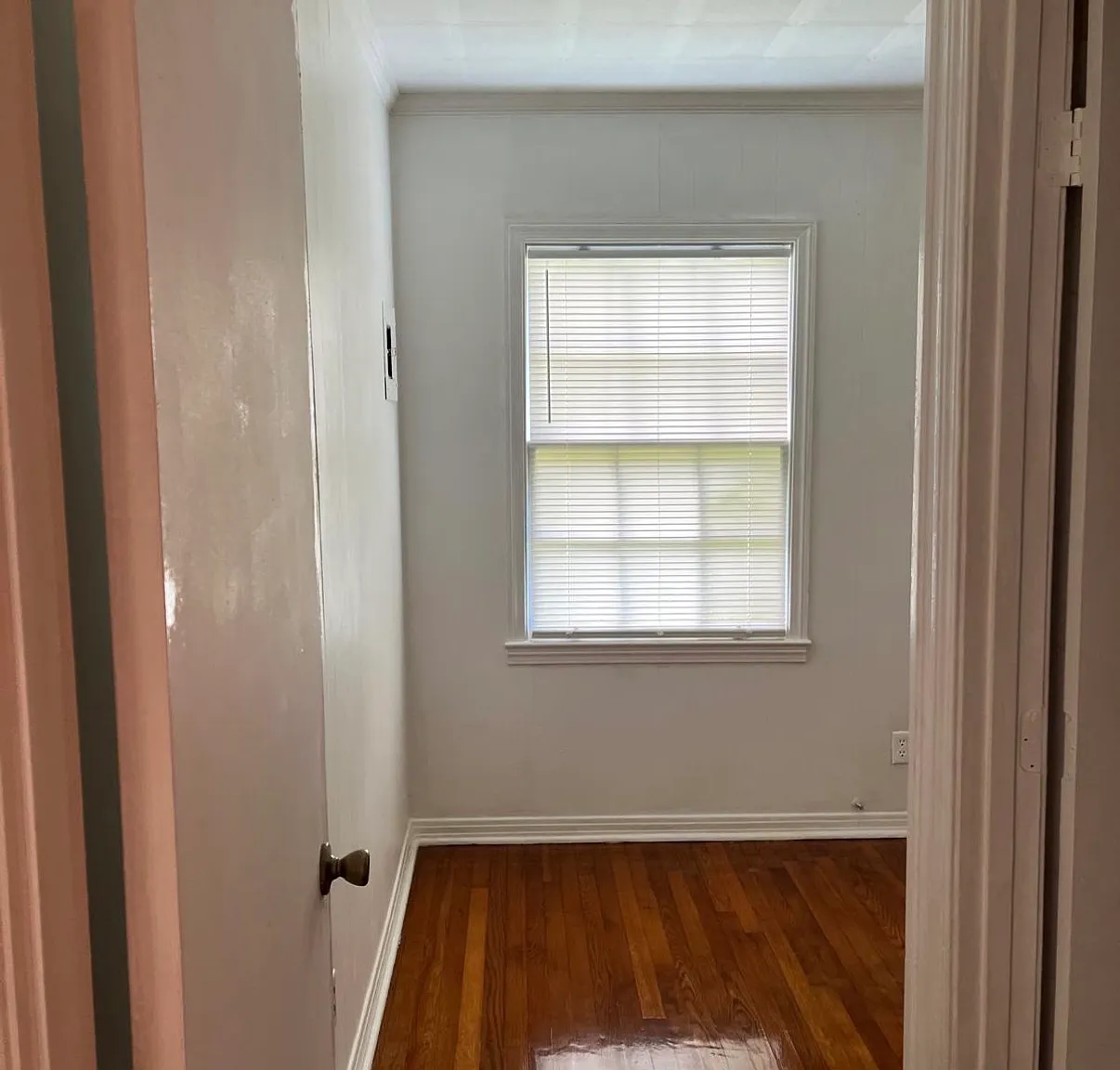 1031 Oakland Drive - 1 — Photo 4