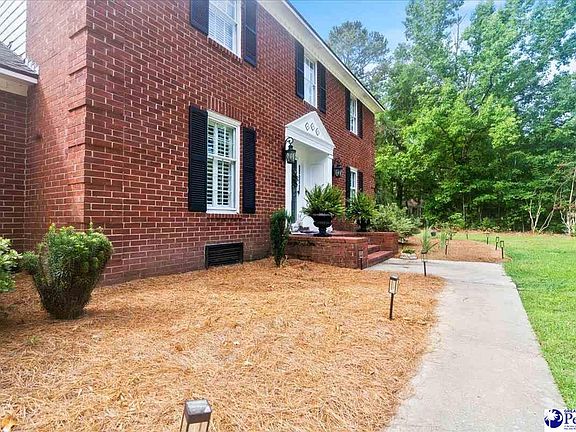 4th image of 606 Victoria Ct