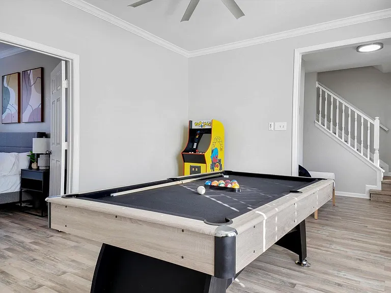 2062 Arena Dr — Photo 16
