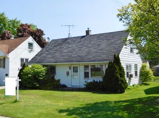 373 S Lake St, Grayslake, IL
