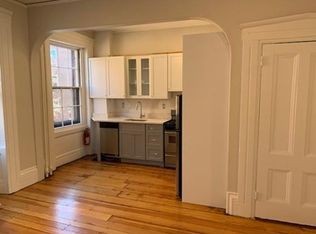 68 Pinckney St #2, Boston, MA 02114