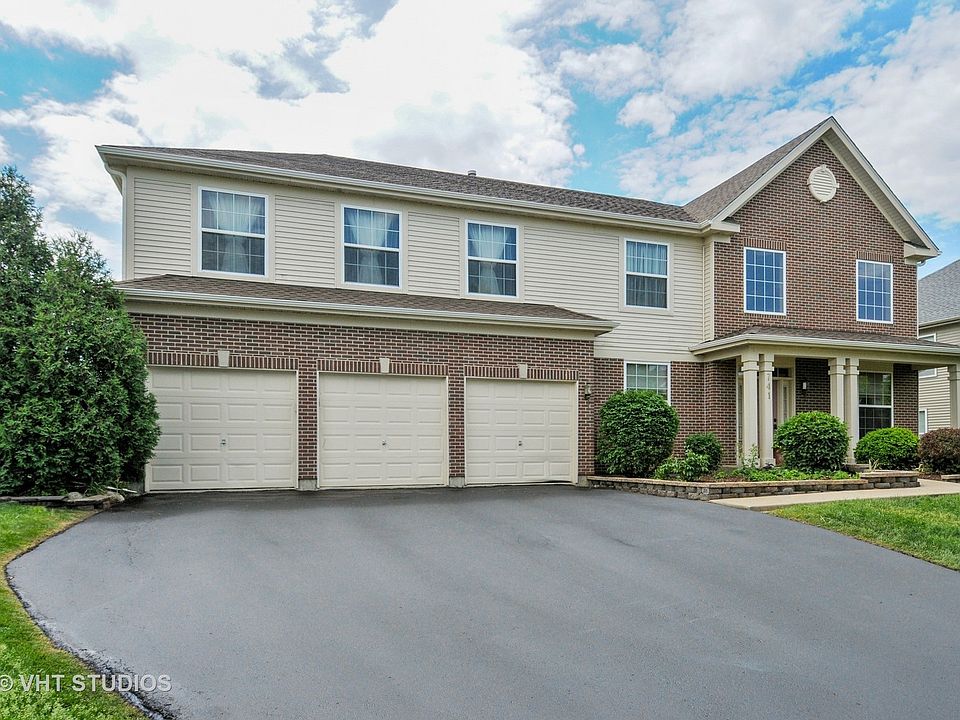 1st image of 741 Barclay Dr