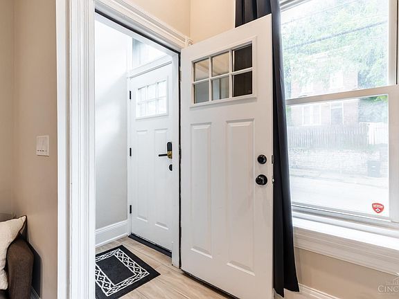2nd image of 2237 Loth St