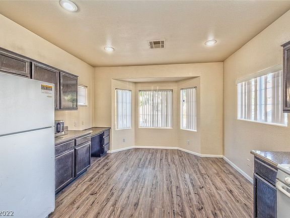 4th image of 9925 Elkhead Creek Way