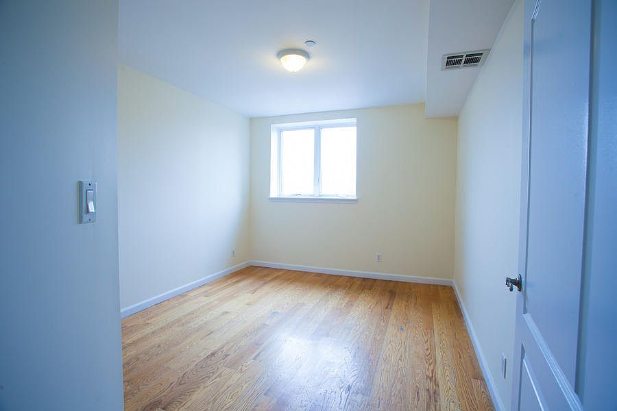 1st image of 540 E New York Ave APT 5