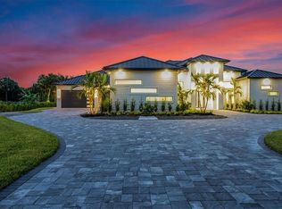 123 10th Ave NW, Naples, FL 34120