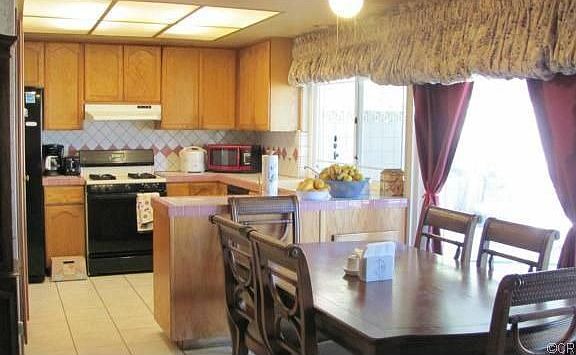 3rd image of 23744 Sandhurst Ln
