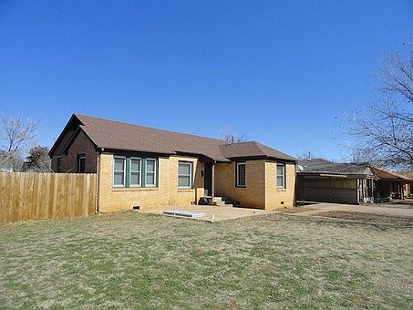 1st image of 1023 W C Ave